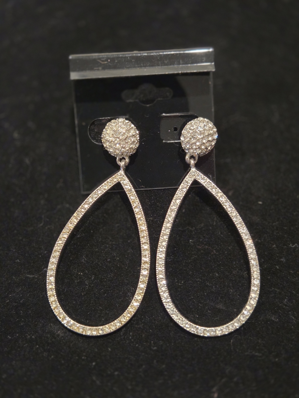Sparkling Teardrop Dangle Earrings in Silver
